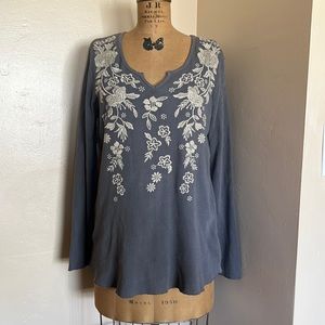 Johnny Was taupe/mauve long sleeve floral embroidered size medium